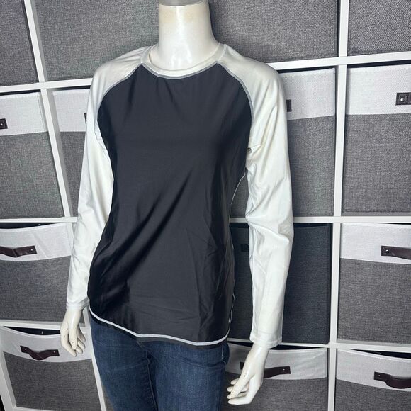 Oxide Long Sleeve Rash Guard Size Medium - Picture 9 of 9